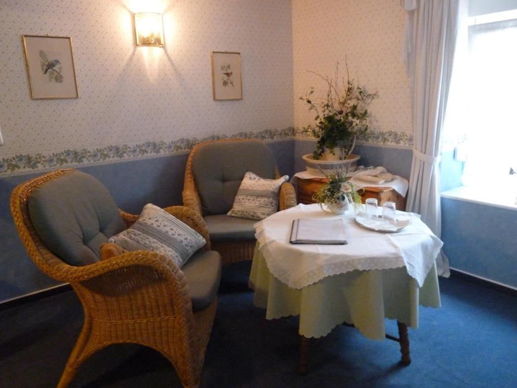Alte Weinstuben Steinfelder Hof Garni Bed & Breakfast Ellenz-Poltersdorf Room photo